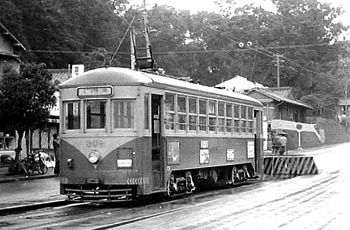 �������s 